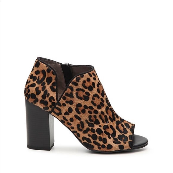 Moda Spana Leopard Ferman Bootie - Picture 5 of 15